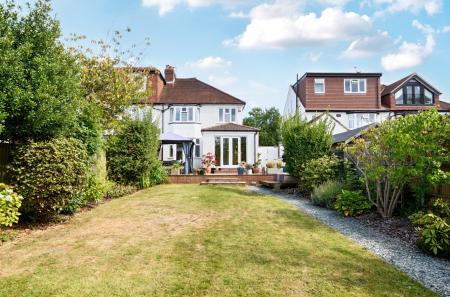 1348813-13-68bed6...