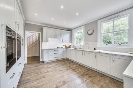 1342770-28-68ae23...