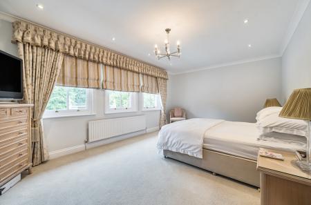 1342770-13-68ae25...