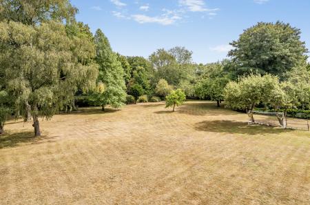 1342770-7-68ae259...