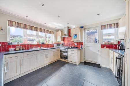 1358875-24-68d47c...