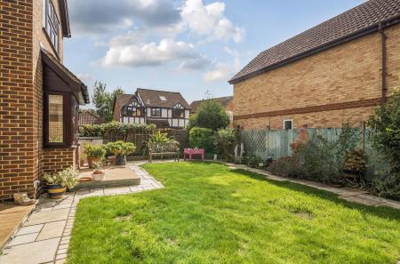 1358875-16-68d47b...