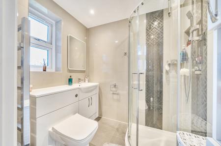 1358875-7-68d47ad...