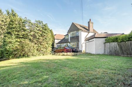 1358995-2-68d5581...