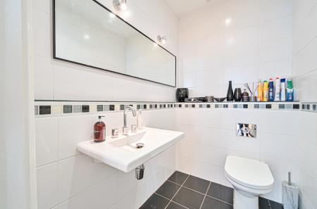 1355829-7-68d1405...