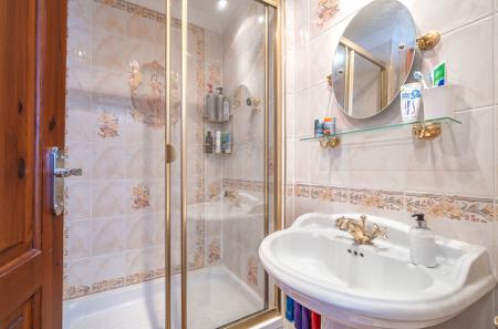 1370645-21-68fa74...