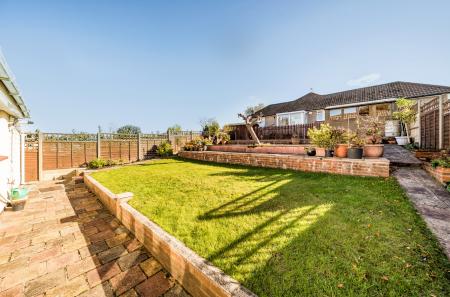 1371238-11-68fb5e...