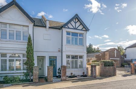 1371587-27-68fba0...