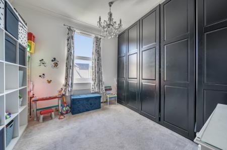 1371587-23-68fba0...