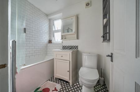 1371587-21-68fba0...