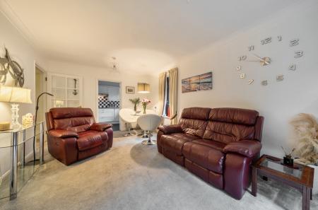 1374308-7-6904918...