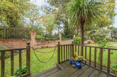 1374308-14-690492...