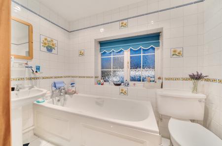 1375702-19-691266...