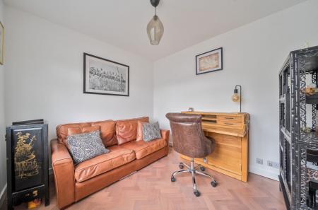 1403503-8-697909e...