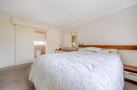 1409099-9-6984ce4...