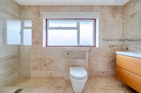 1409099-10-6984ce...