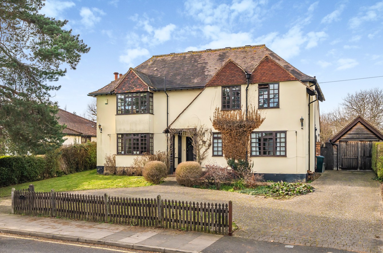 4 bedroom Detached House for sale in Kent