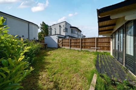 1299078-7-6836e57...