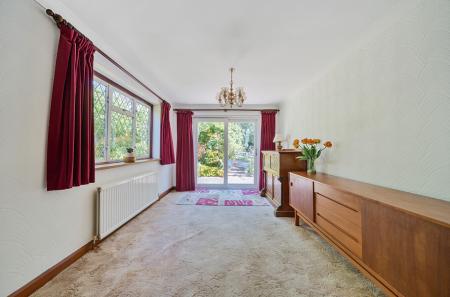 1296225-35-682499...