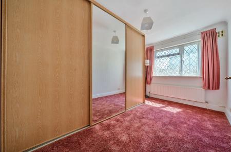 1296225-18-682499...