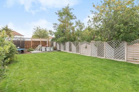 1357144-17-68d3a2...