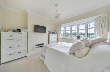 1357144-13-68d3a2...