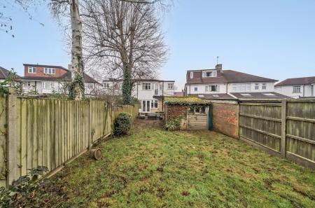 1371821-4-696e184...