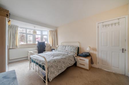 1371821-10-696e18...