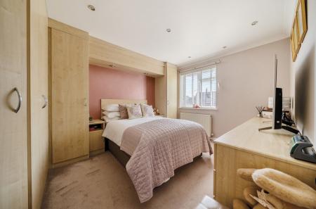 14-681343650a8fb-...