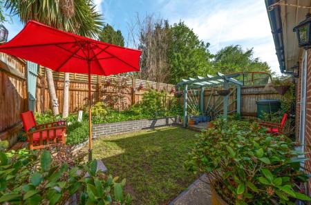 7-681343165193a-1...