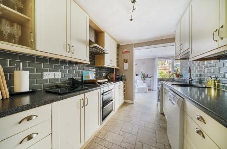 34-6813442f71ad9-...