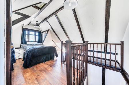 1290380-40-682731...