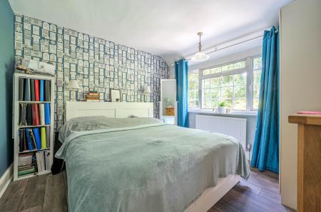 1294469-13-682d0b...