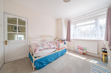 1294469-6-682d0ae...