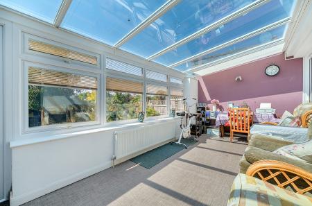 1296612-27-682b53...