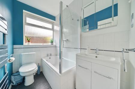 10-681b93fdc597e-...