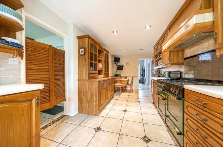 1295884-8-6835d74...