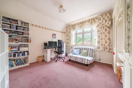 1295884-23-6835db...