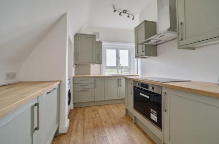 1295313-21-682611...