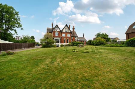 1295313-3-6825e1d...