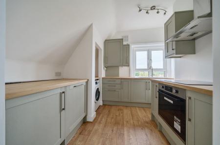 1295313-27-682611...