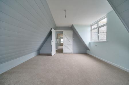 1295313-18-682610...