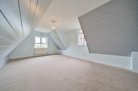 1295313-11-6825e2...