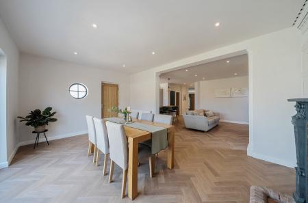 1312298-22-6852bf...