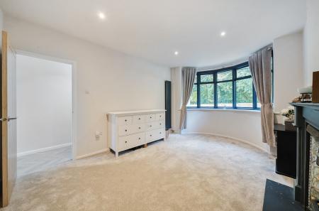 1312298-5-6852be8...