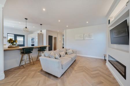 1312298-15-6852be...