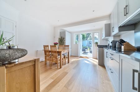 1316096-22-685d98...