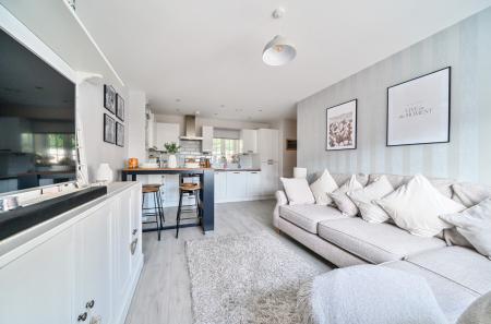 1316104-19-685d9a...