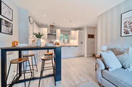 1316104-25-685d9b...