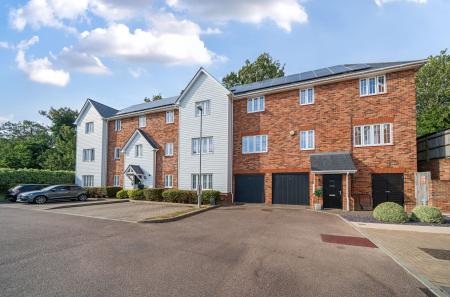 1316104-2-685d99c...